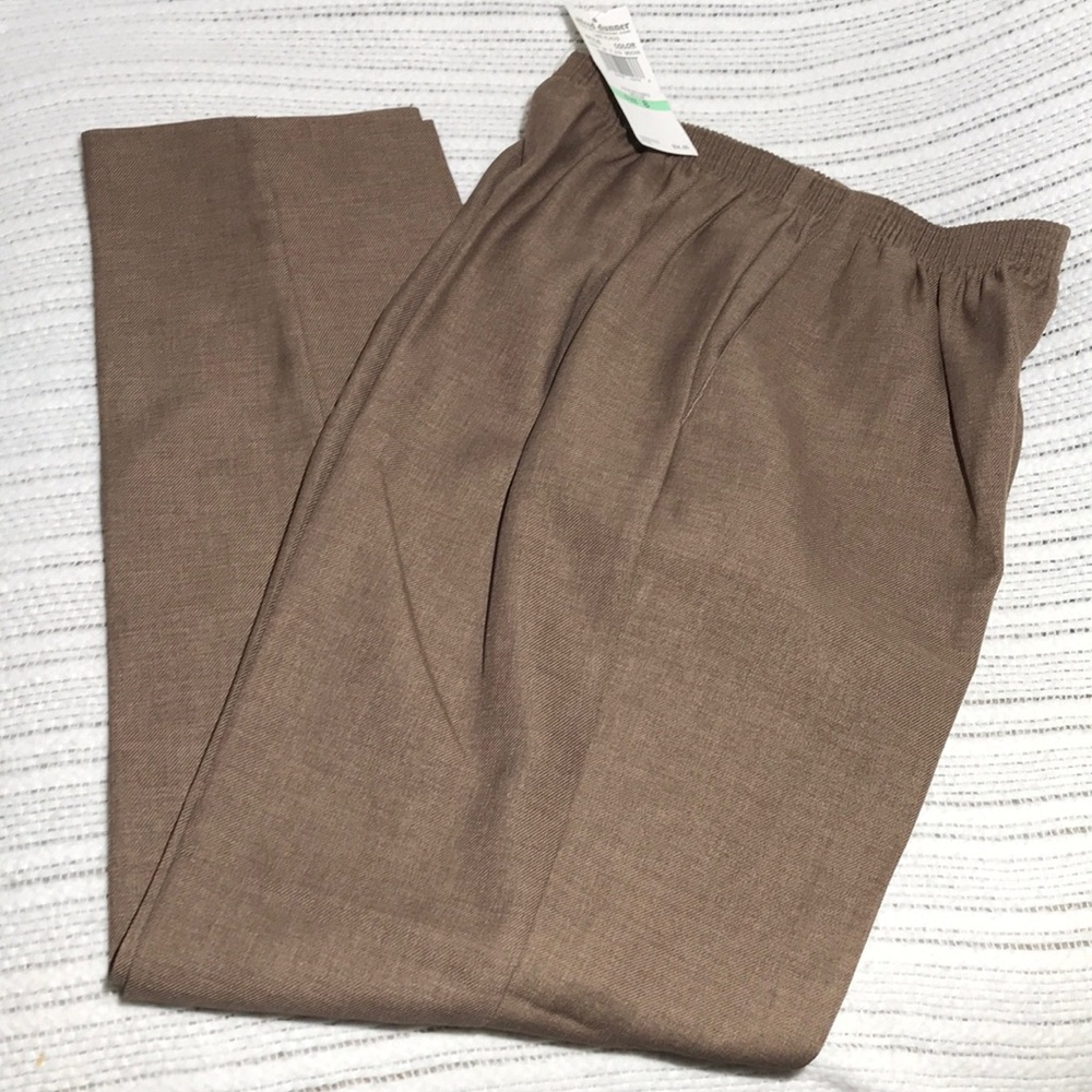 NWT Alfred Dunner Lake Placid Pants